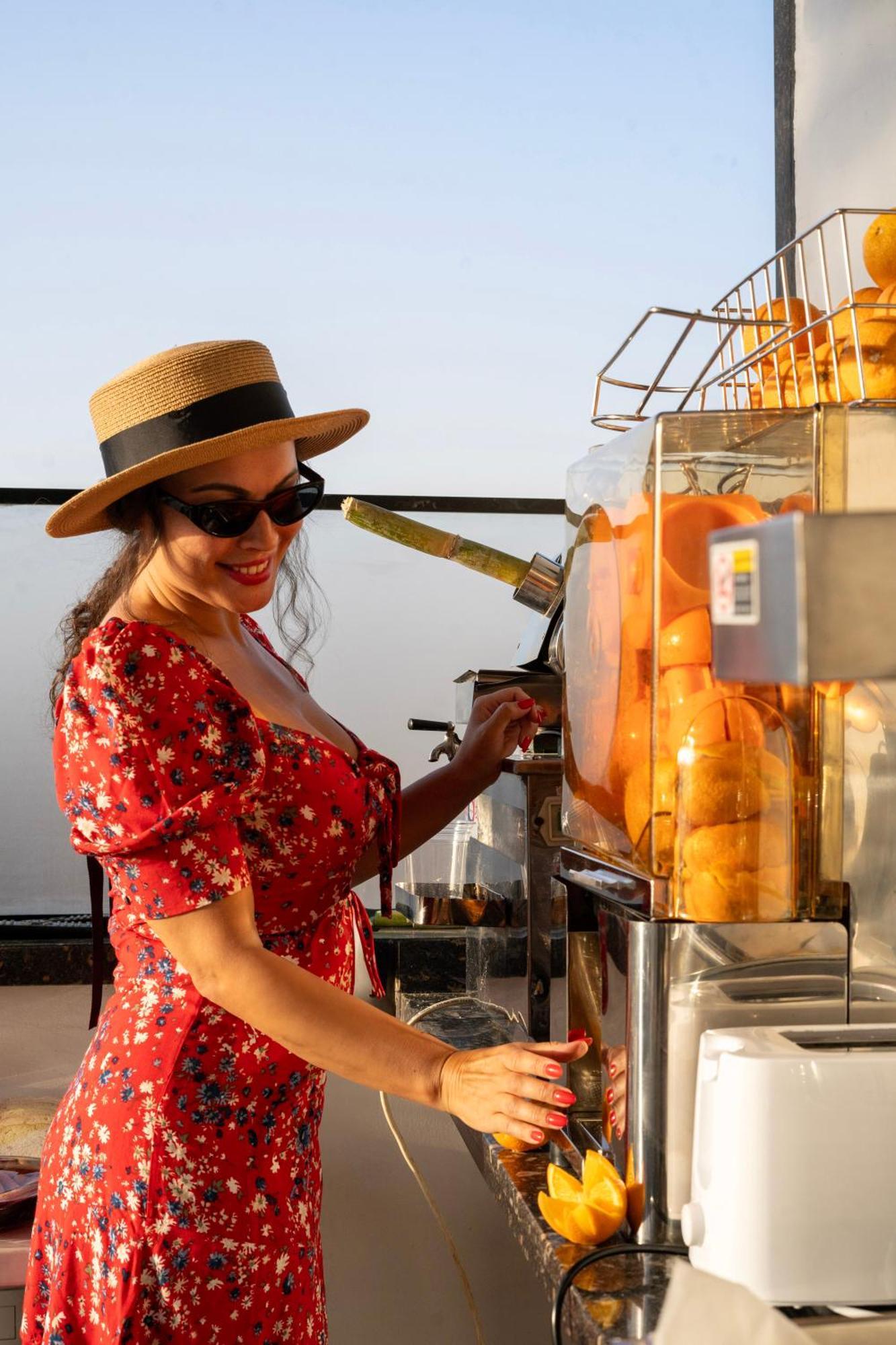 Sun And بيت ضيافة